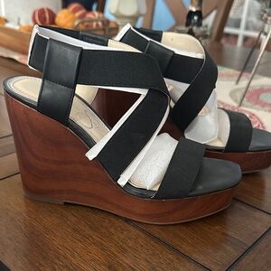 NWOT Jessica Simpson wedges